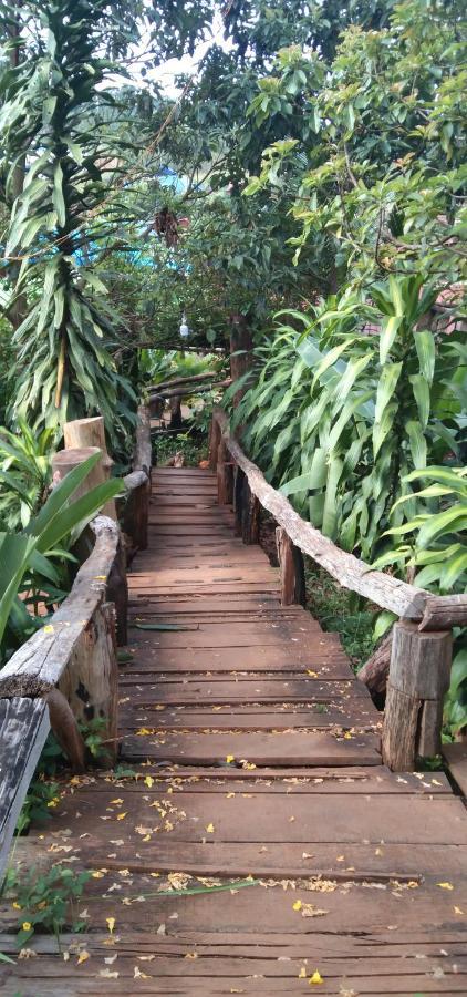 Happy Bungalow & Trekking Banlung Exterior foto